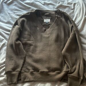 AE Oversized V-neck waffle sweatshirt XXS (only worn once)